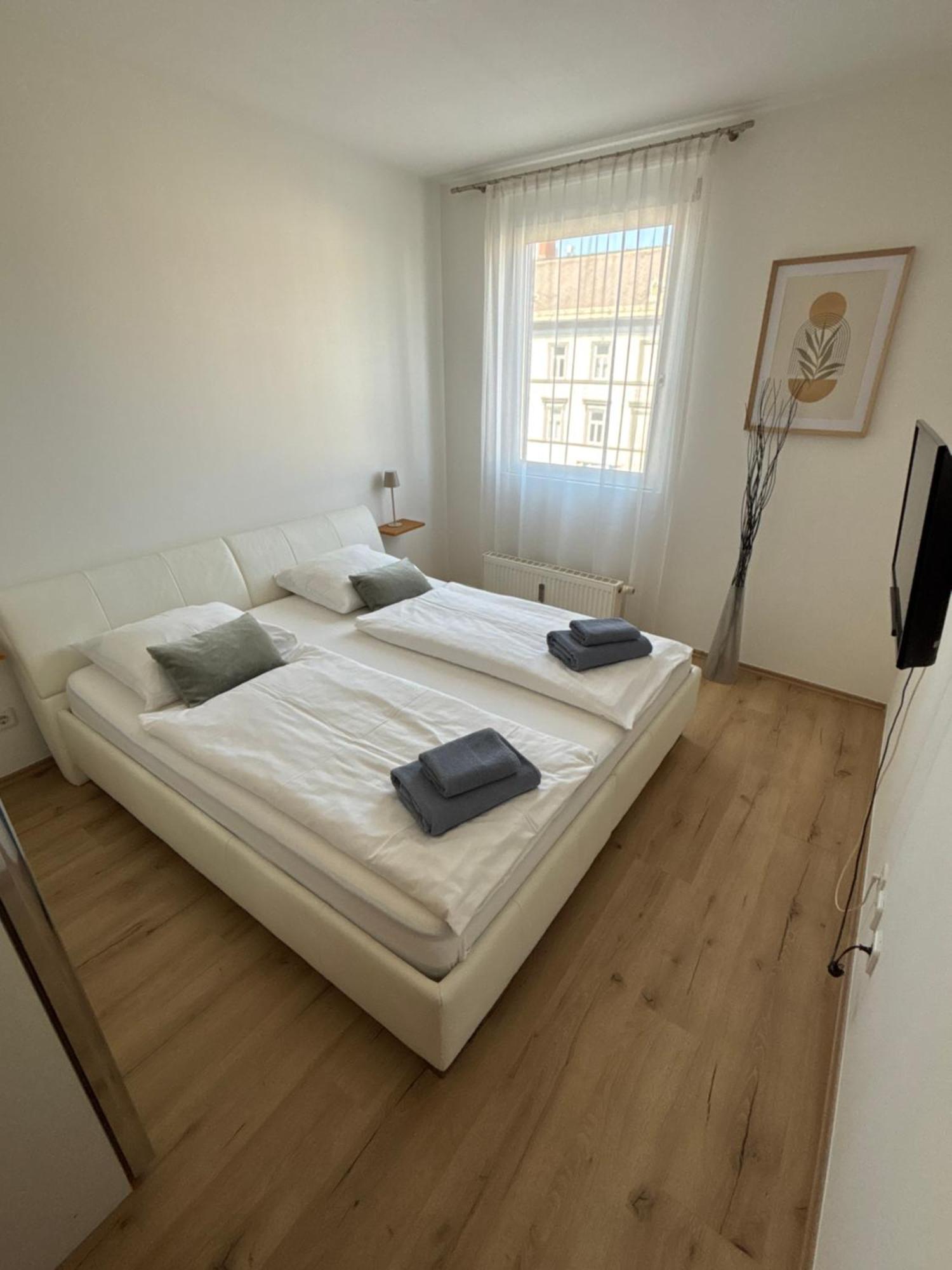 Apartment Klagenfurt Center With Free Parking - Ring41 Клагенфурт Екстериор снимка