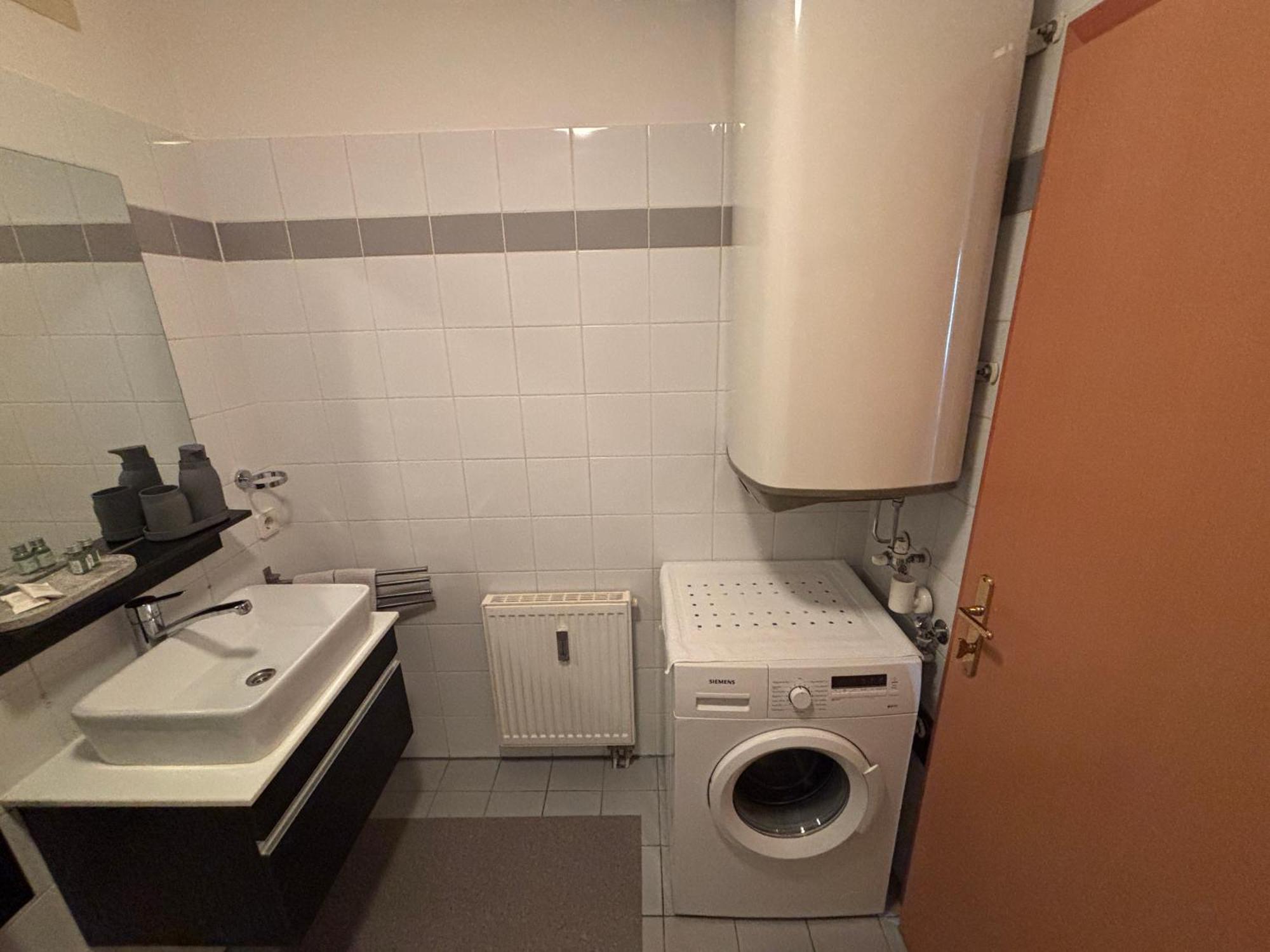 Apartment Klagenfurt Center With Free Parking - Ring41 Клагенфурт Екстериор снимка