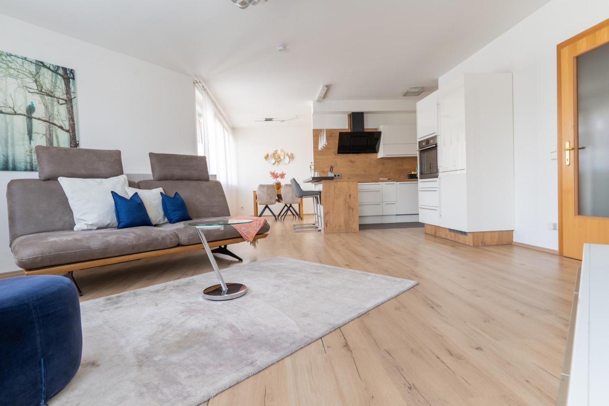 Apartment Klagenfurt Center With Free Parking - Ring41 Клагенфурт Екстериор снимка