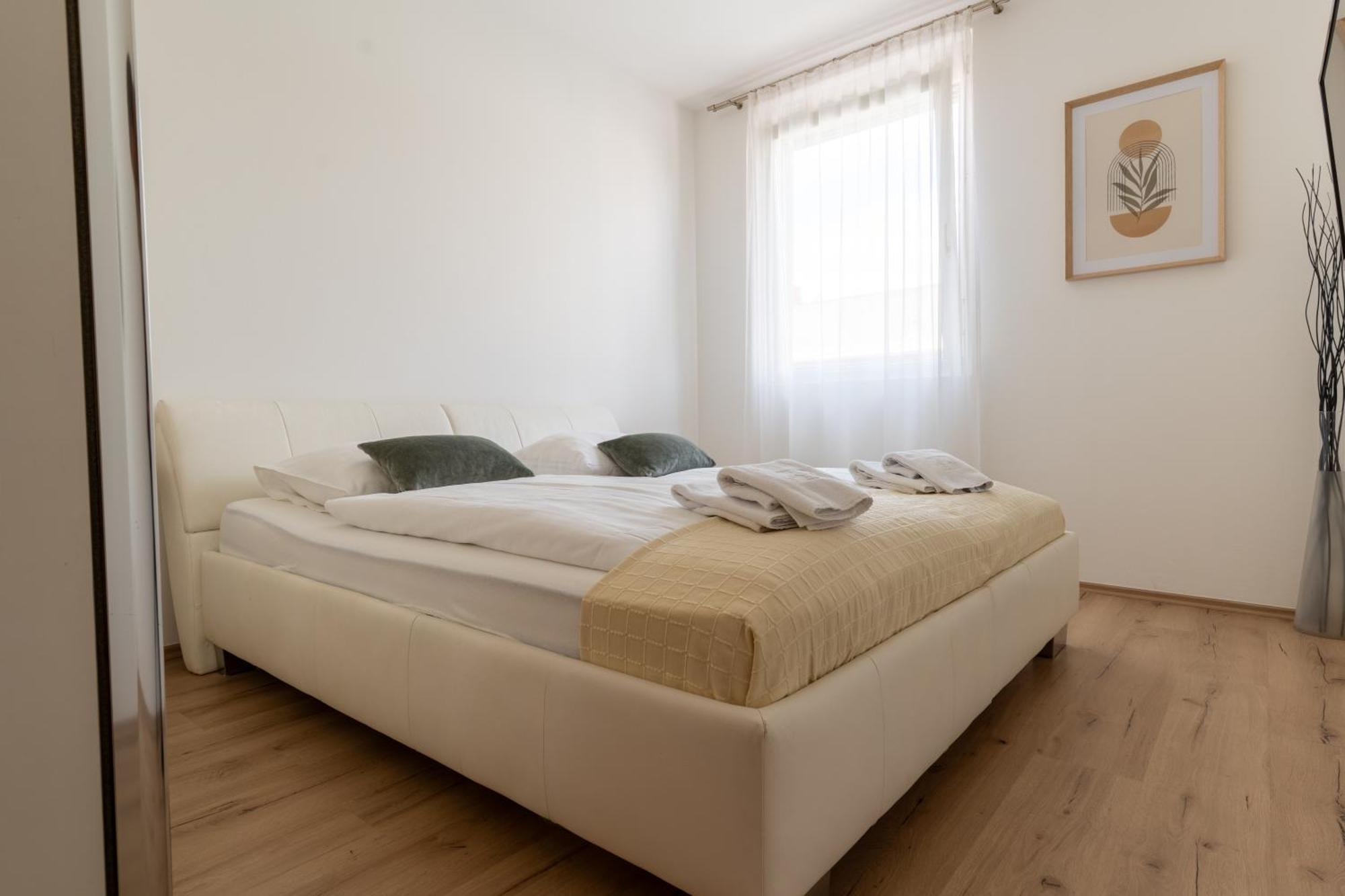 Apartment Klagenfurt Center With Free Parking - Ring41 Клагенфурт Екстериор снимка